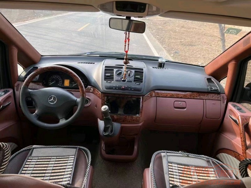 邢台16年奔驰威霆6