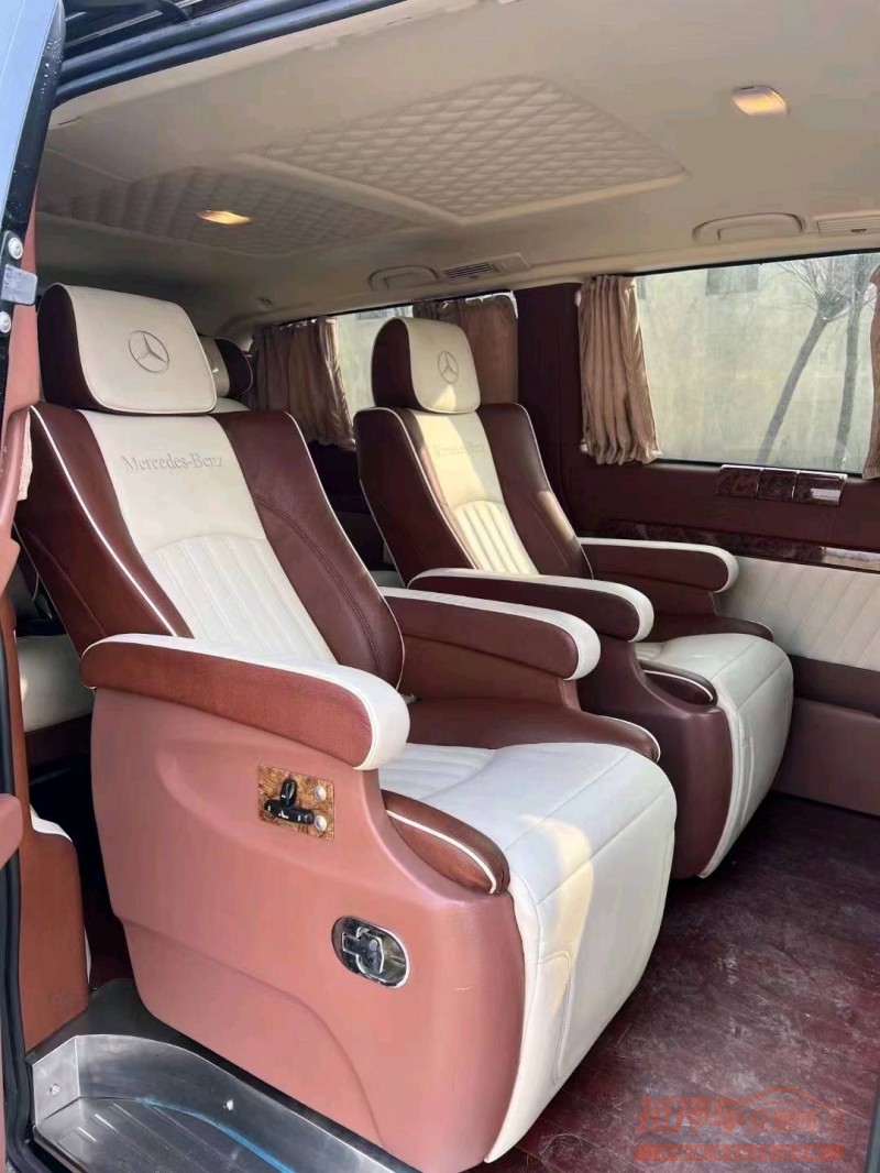 邢台16年奔驰威霆4