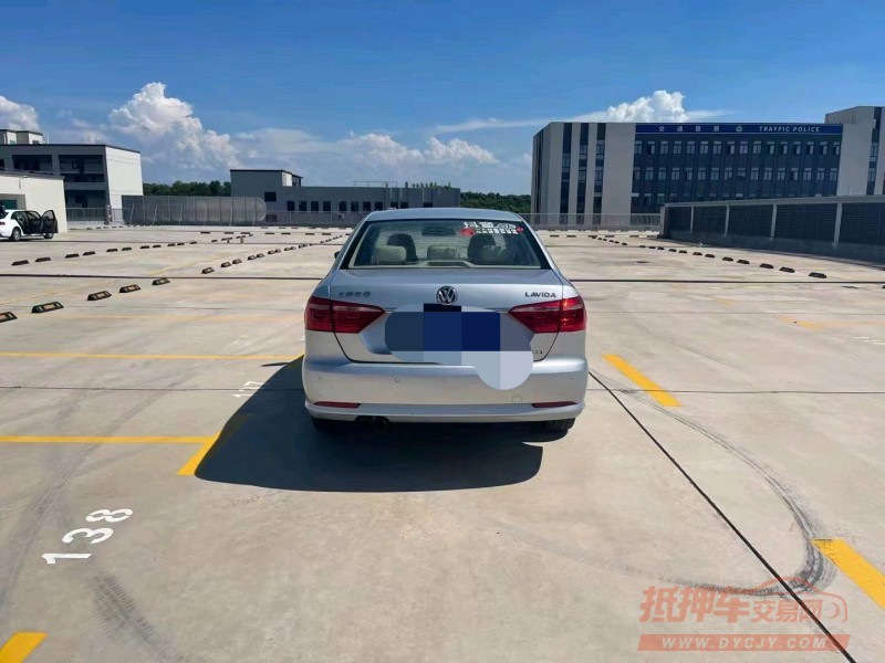 嘉兴14年大众朗逸4