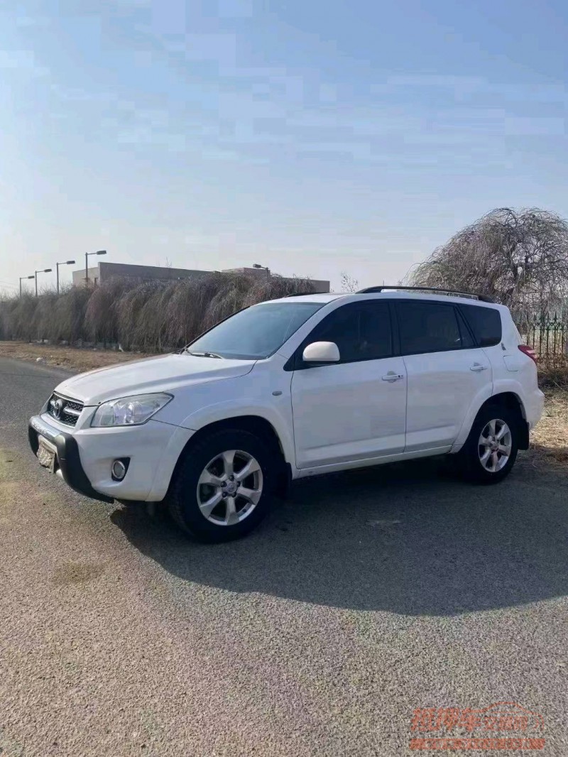 沈阳11年丰田RAV43