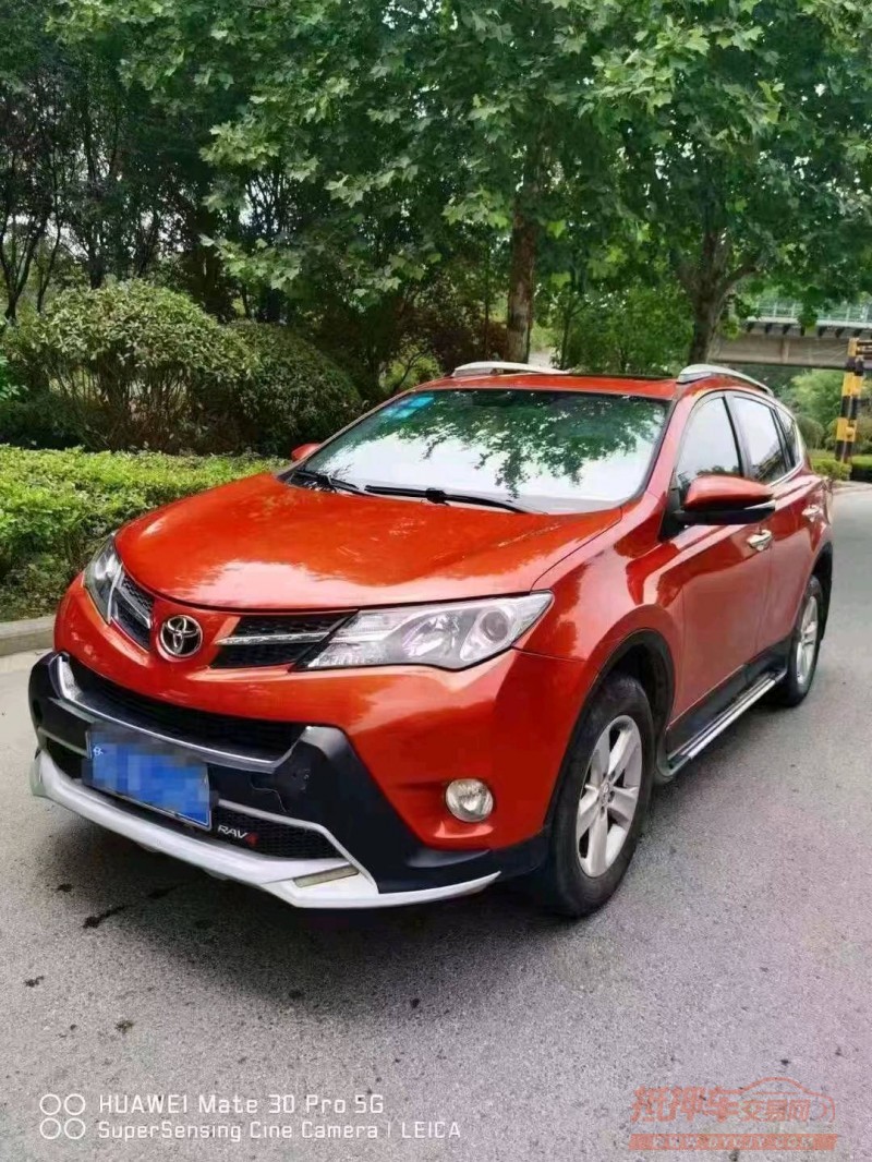 青岛14年丰田RAV43