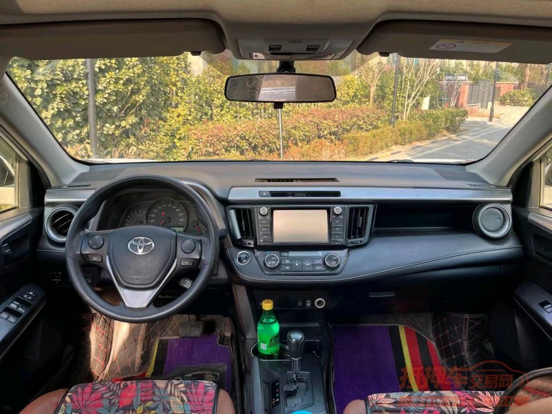 青岛19年丰田RAV4荣放6