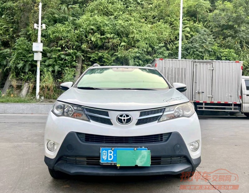 广州14年丰田RAV4荣放1
