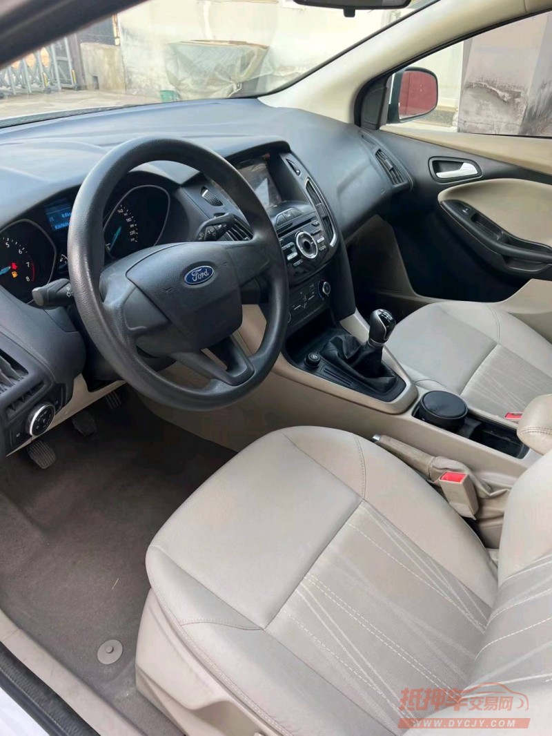青岛16年福特福克斯4