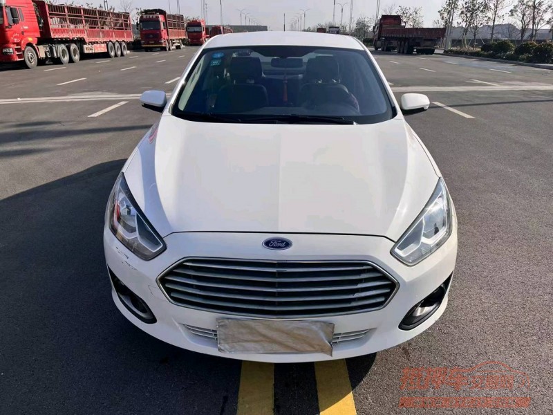 苏州17年福特福睿斯1