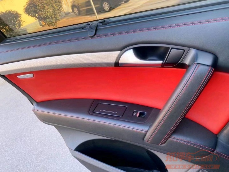 济南12年奥迪Q75