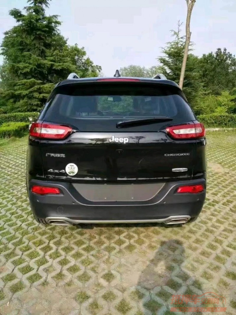 成都16年Jeep自由光6