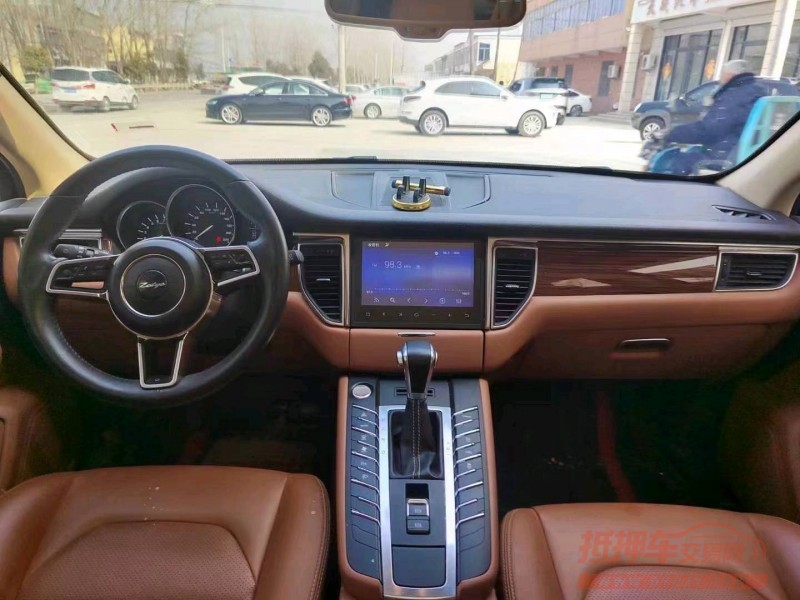 济南19年众泰SR97