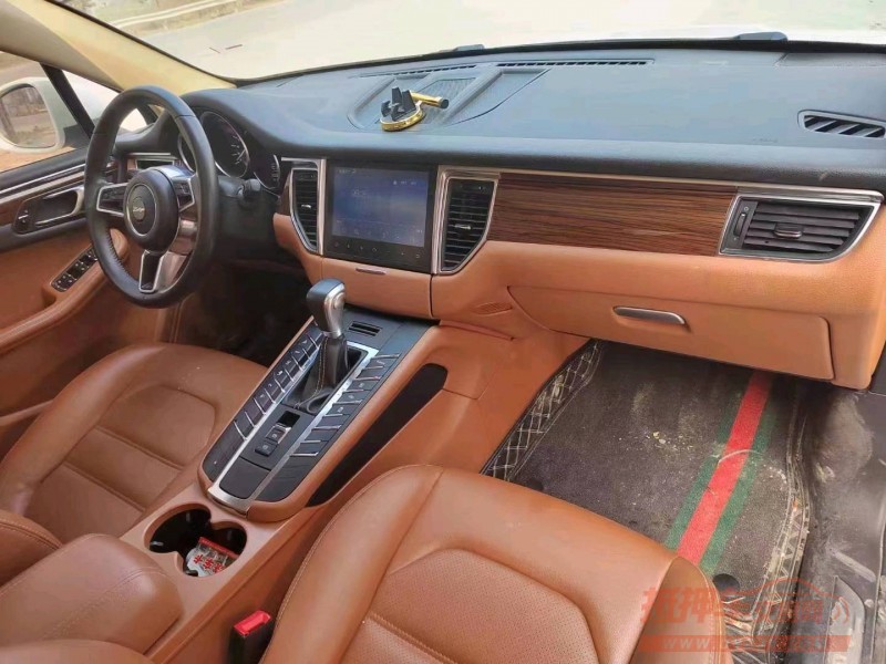 济南19年众泰SR96