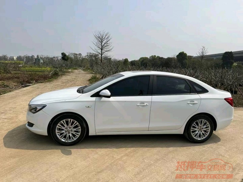 珠海17年别克英朗8