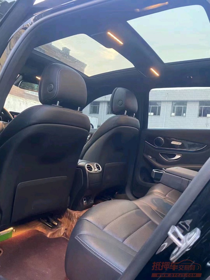 青岛19年奔驰GLC1