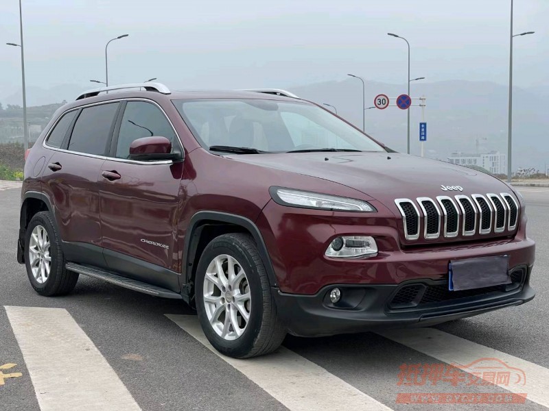 重庆16年Jeep自由光2