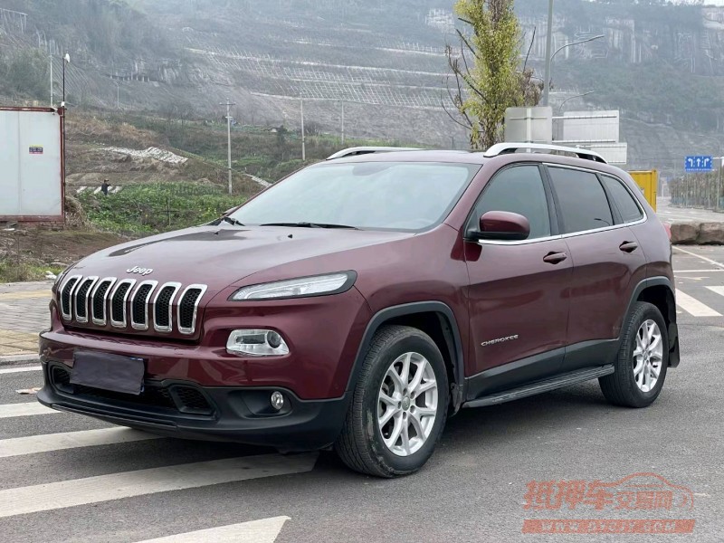 重庆16年Jeep自由光3