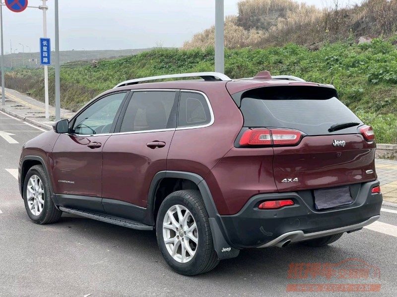 重庆16年Jeep自由光6