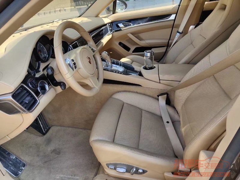 徐州13年保时捷帕拉梅拉2