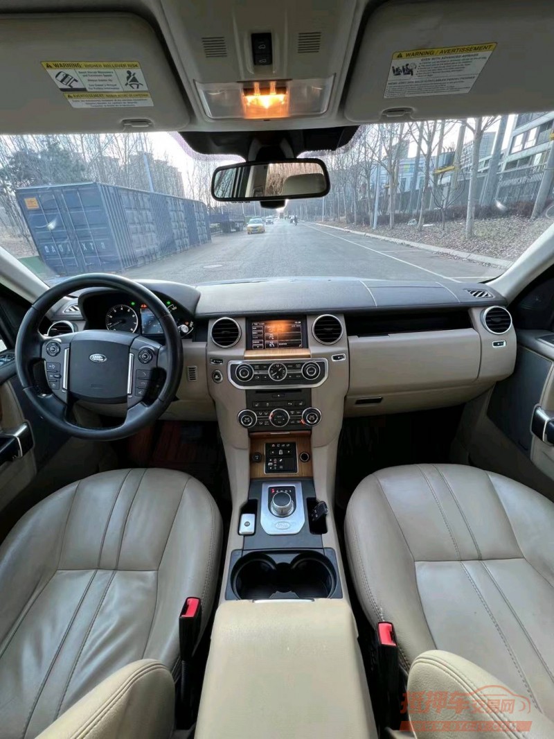 沈阳16年路虎发现4