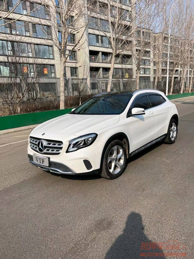 沈阳18年奔驰GLA3