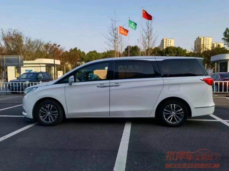 嘉兴19年别克GL85