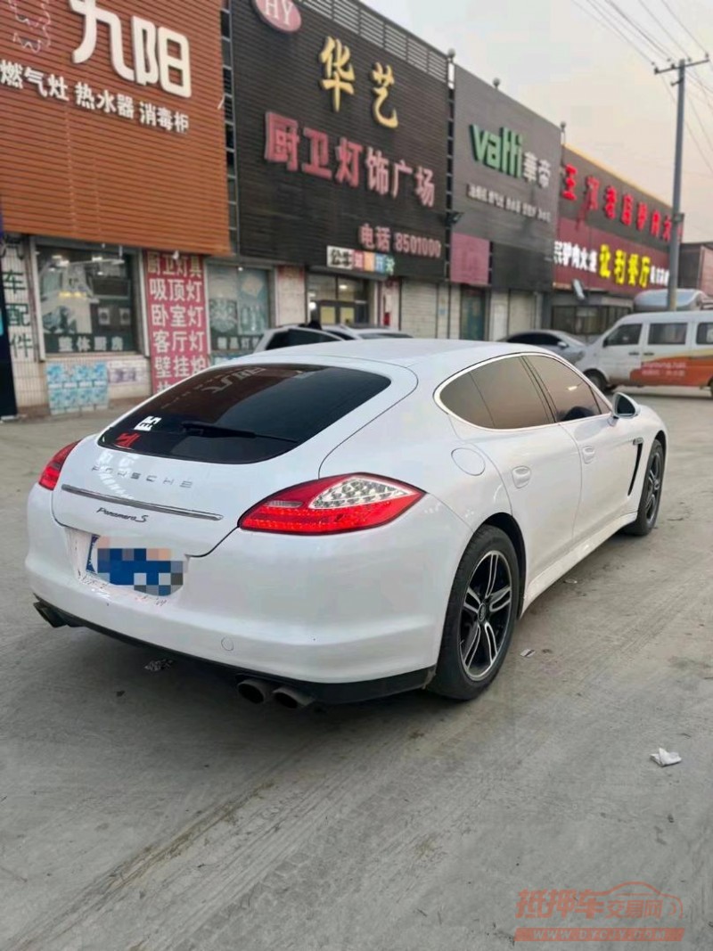 邯郸13年保时捷帕拉梅拉9