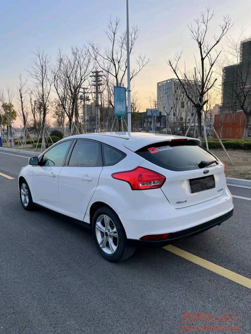 徐州17年福特福克斯8