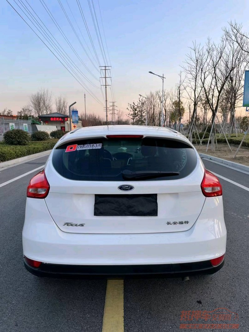 徐州17年福特福克斯9