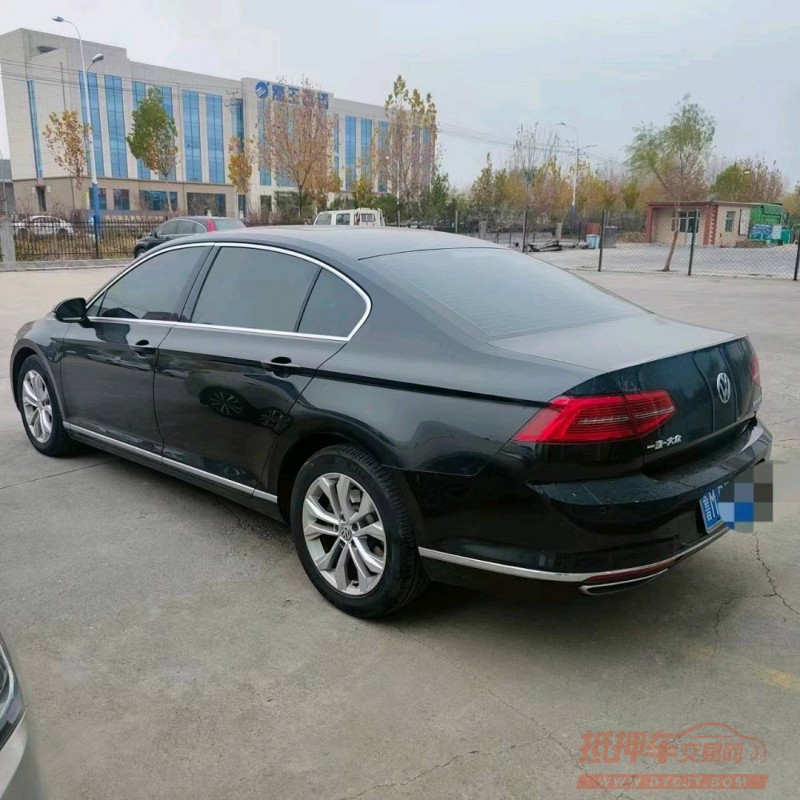 济南17年大众迈腾2