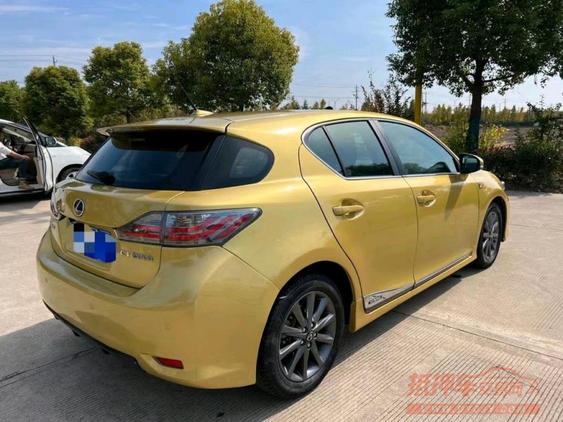 盐城12年雷克萨斯CT6