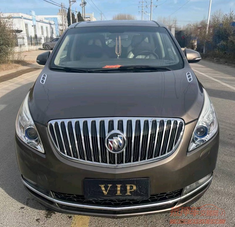 青岛16年别克GL81