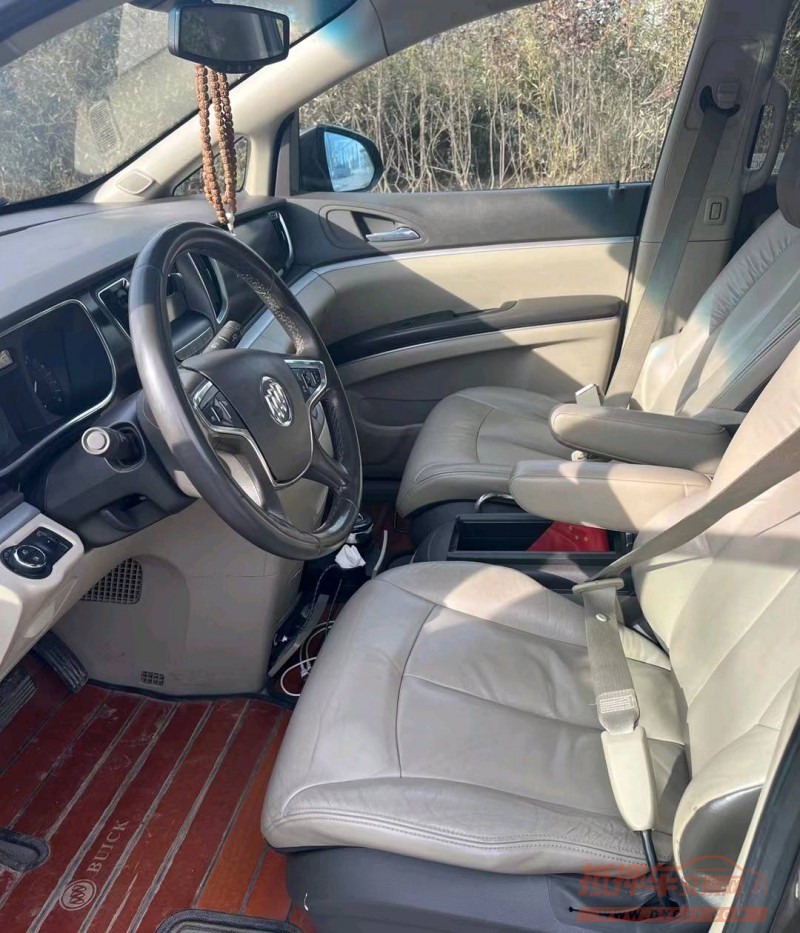 青岛16年别克GL85