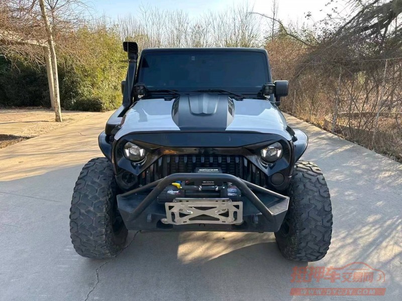石家庄15年Jeep牧马人1