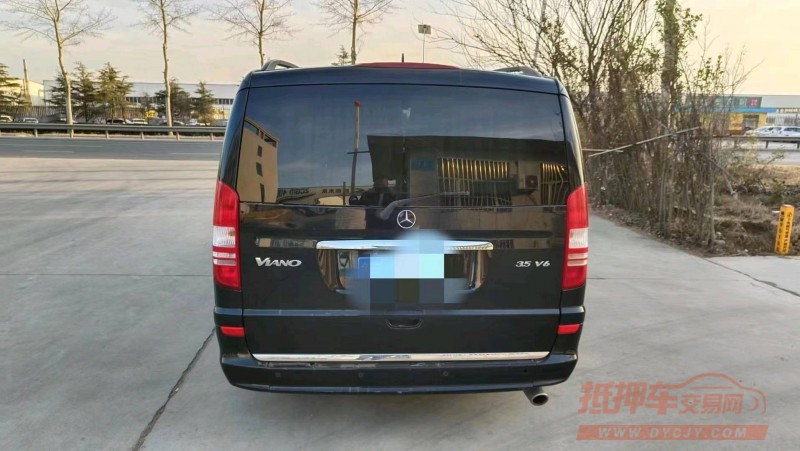 枣庄15年奔驰唯雅诺6