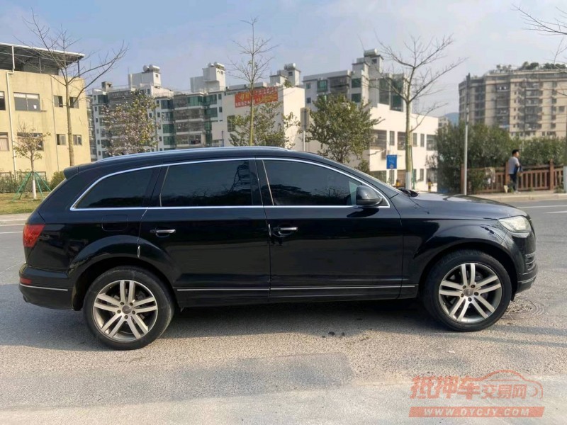 广州09年奥迪Q77