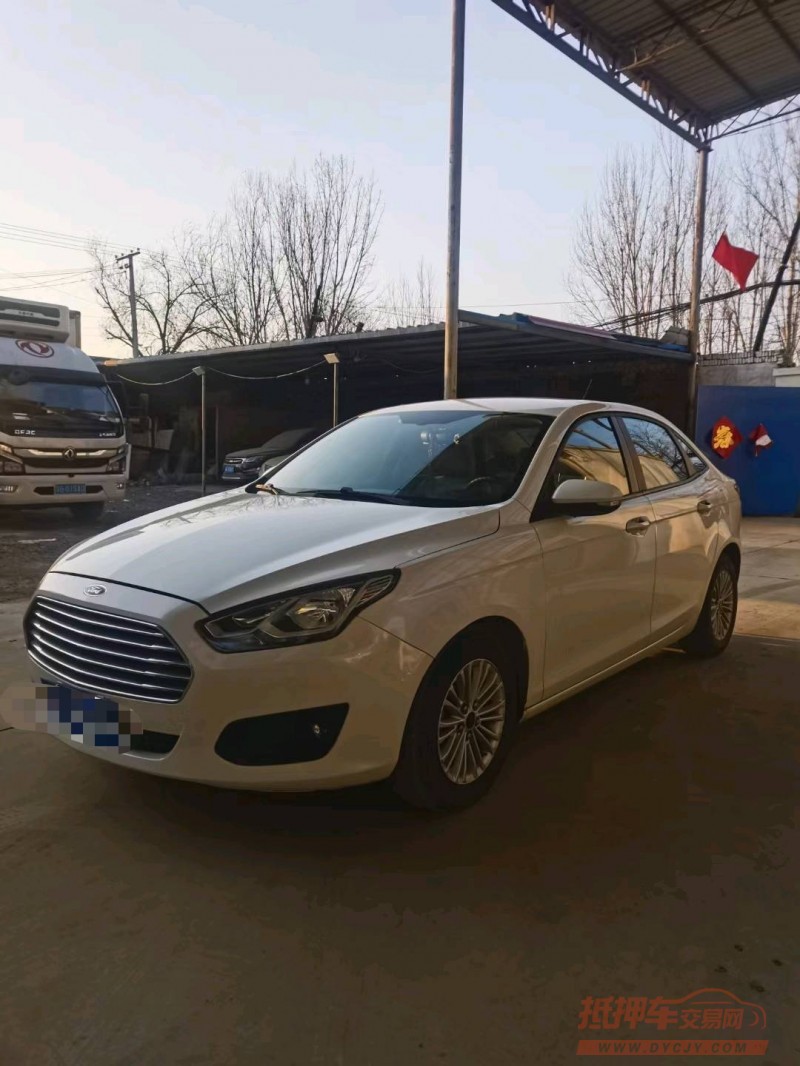 保定16年福特福睿斯3