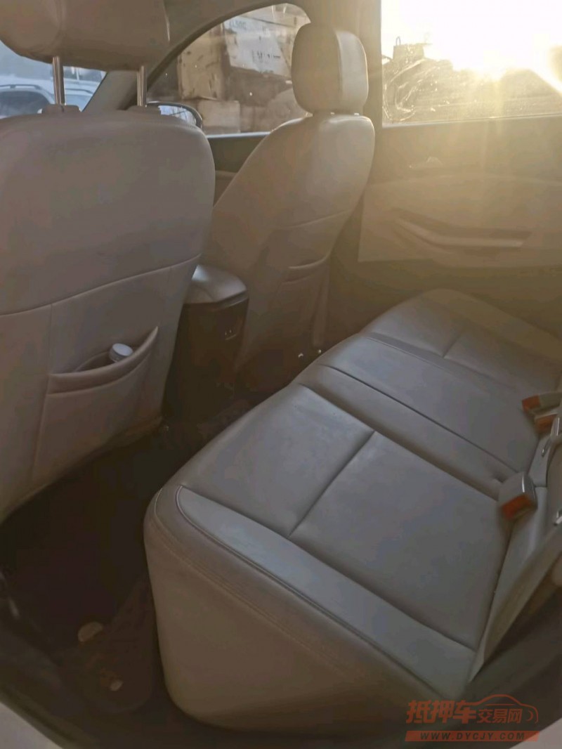 保定16年福特福睿斯5