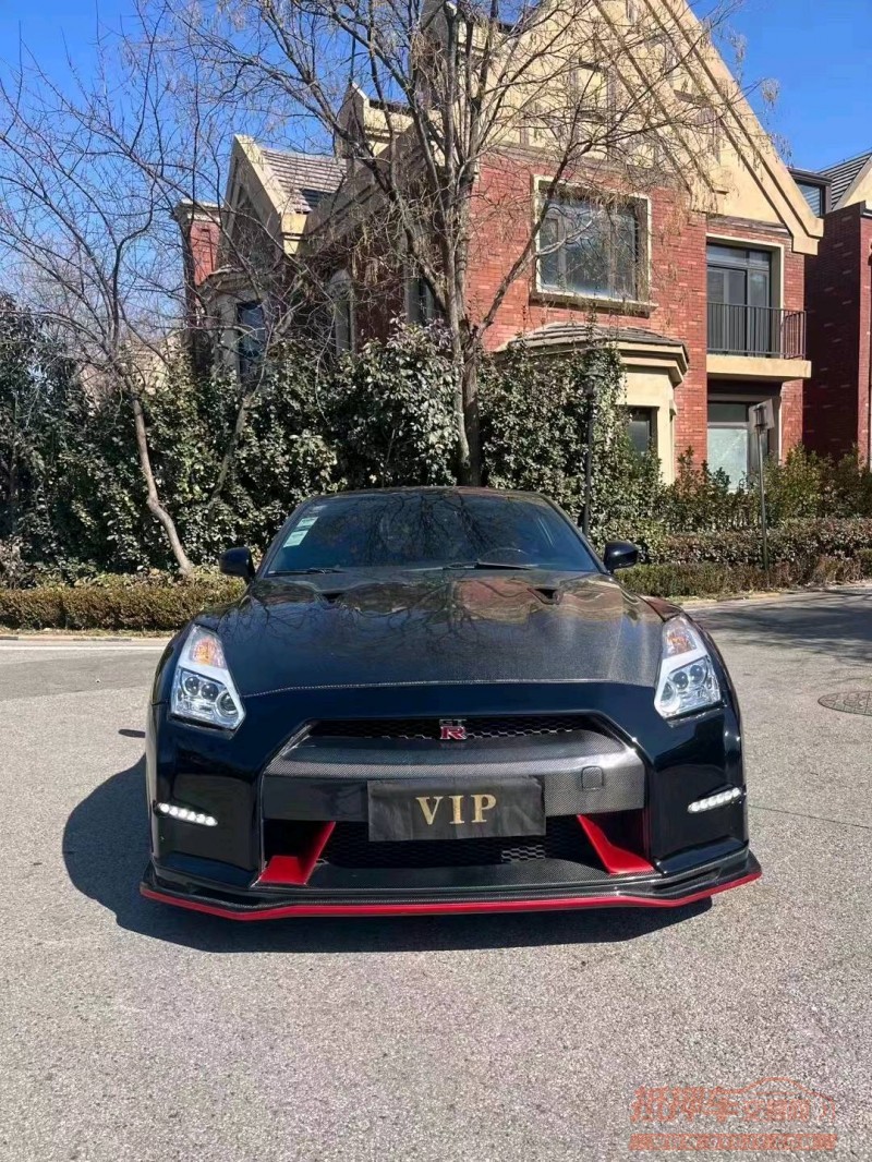 枣庄10年日产GT-R1