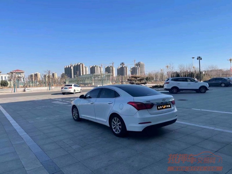 邯郸15年现代名图4