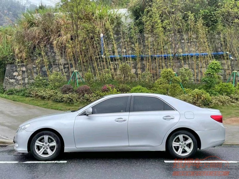 广州11年丰田锐志5