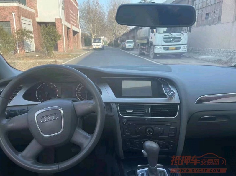 枣庄11年奥迪A4L8