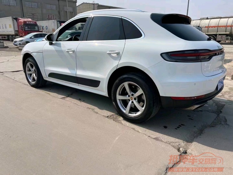 东营20年保时捷Macan5