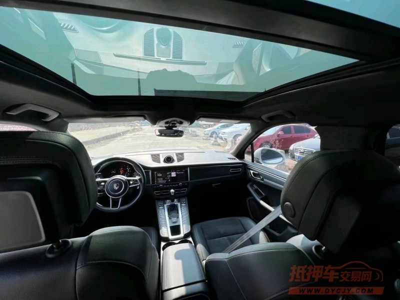 东营20年保时捷Macan3
