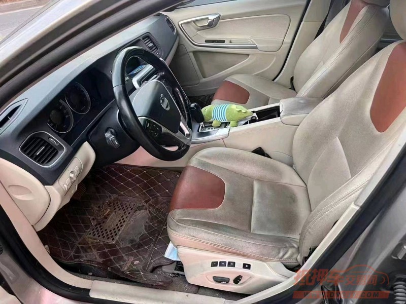 淮南11年沃尔沃S60L4