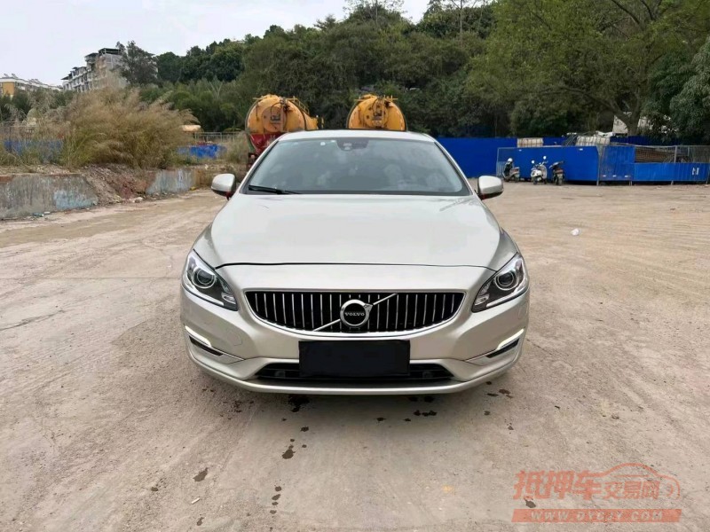 南宁20年沃尔沃S60L1