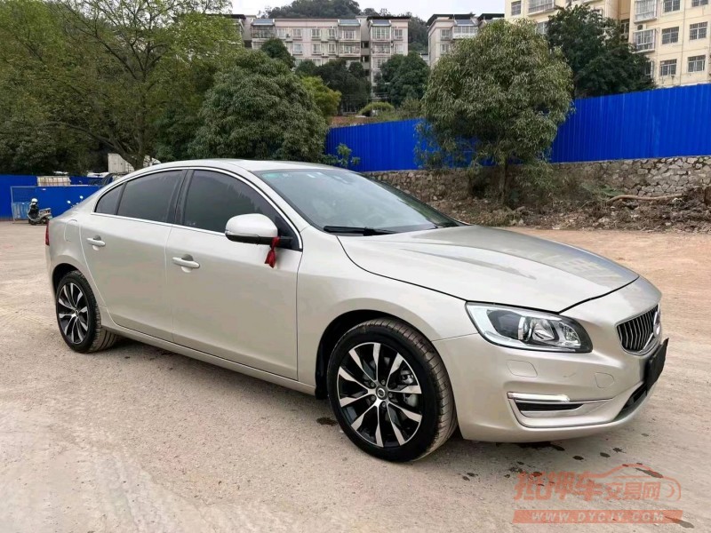 南宁20年沃尔沃S60L2