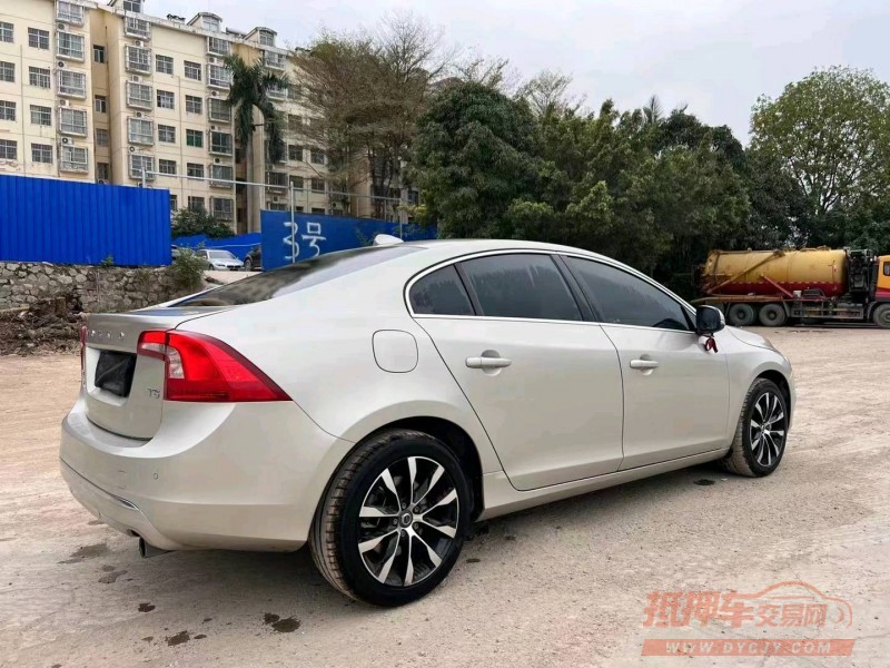 南宁20年沃尔沃S60L8