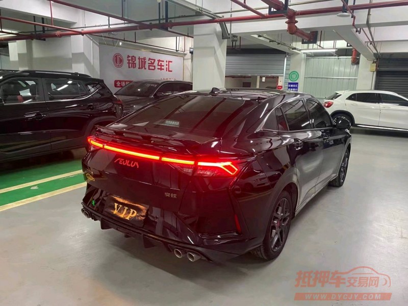 成都22年东风奕炫8