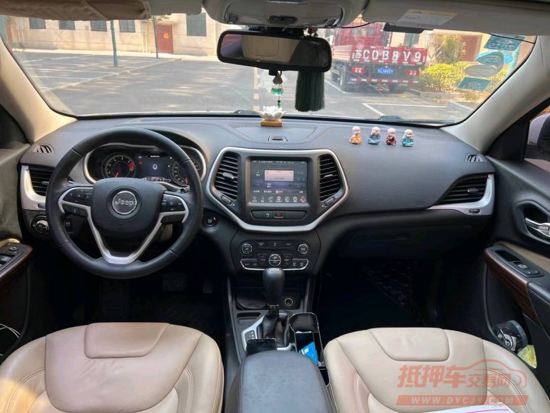 徐州17年Jeep自由光6