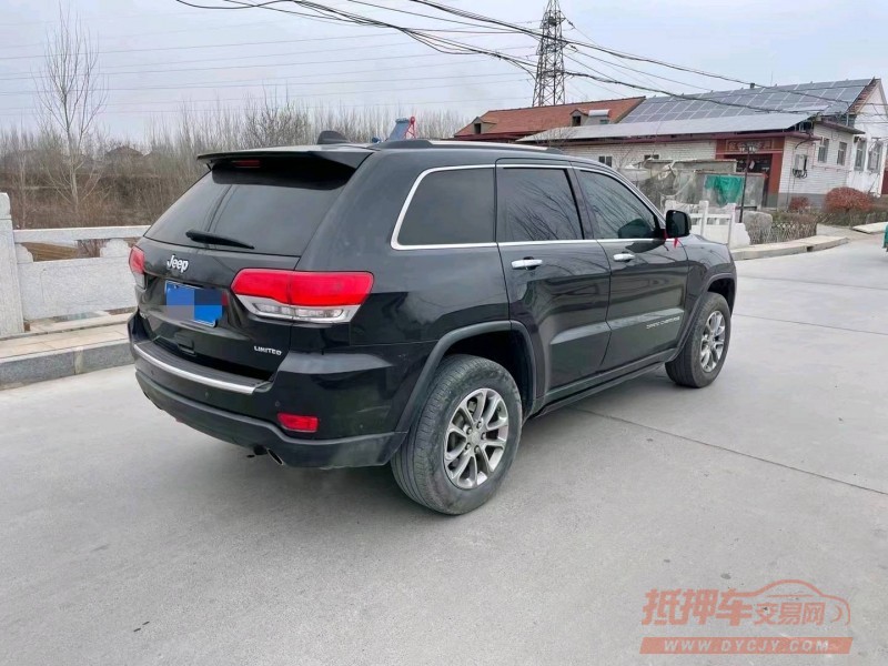 枣庄13年Jeep大切诺基3
