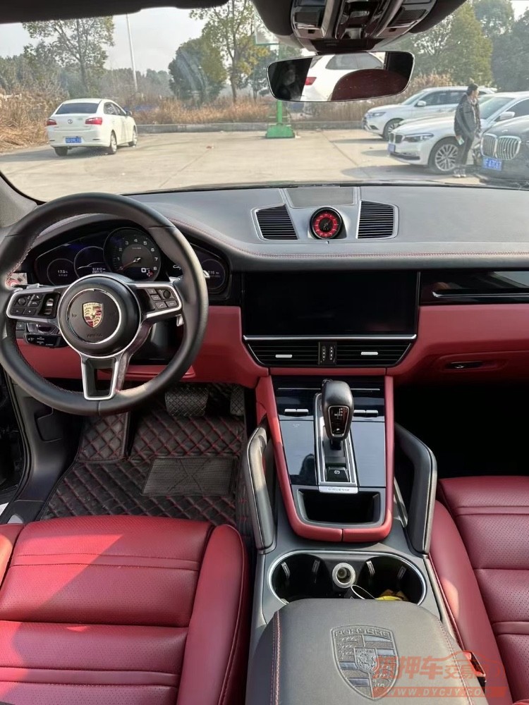 北京18年保时捷卡宴2