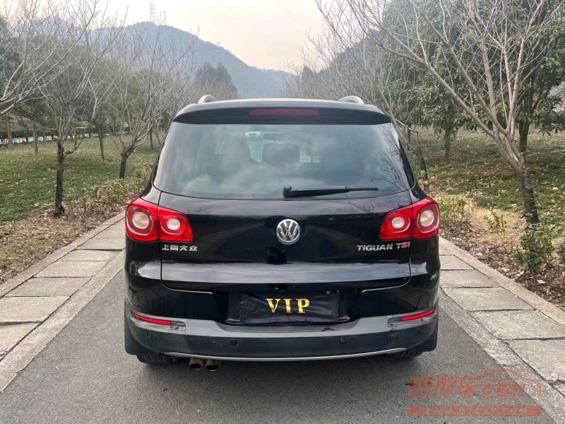 嘉兴13年大众途观3