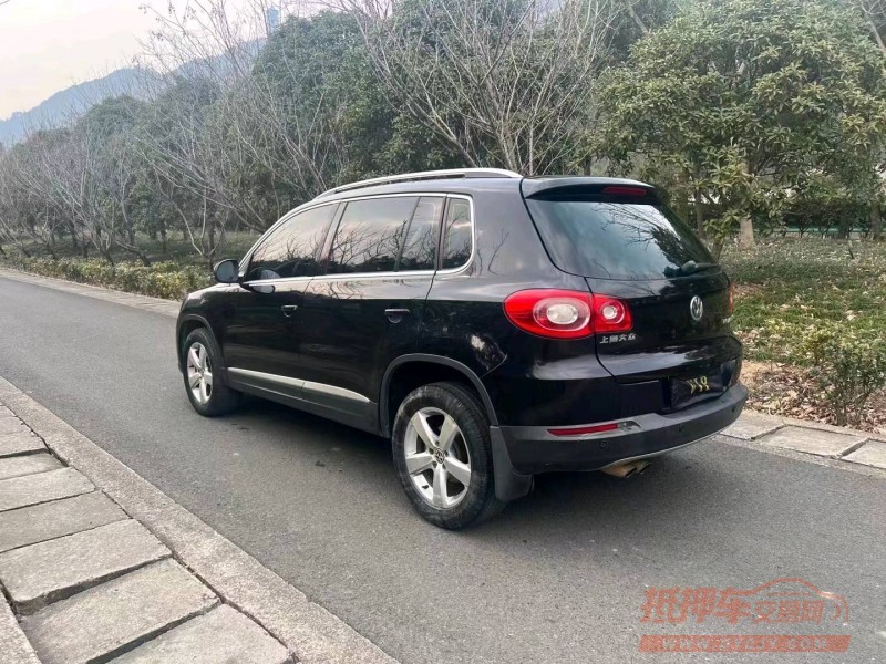 嘉兴13年大众途观7